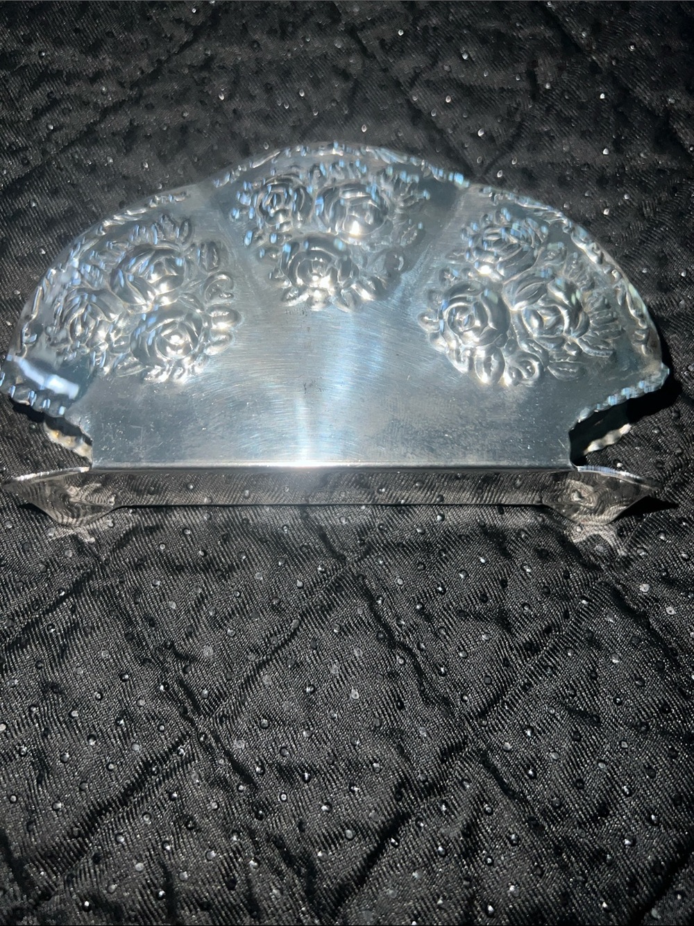 Vintage Elegance E.P. Steel Ornate Floral Napkin Letter Holder - Picture 2 of 6